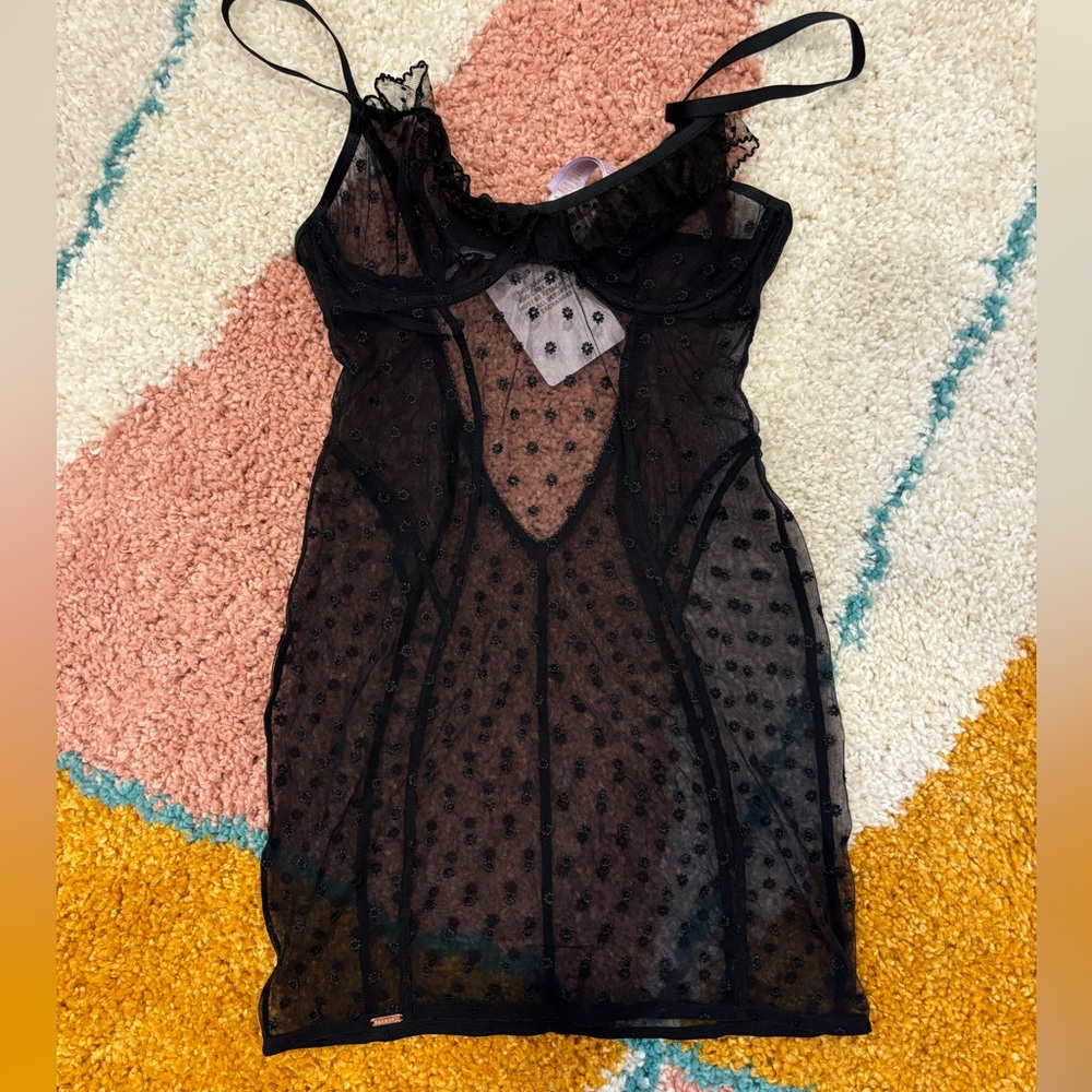 NWT SAVAGE FENTY SLIP